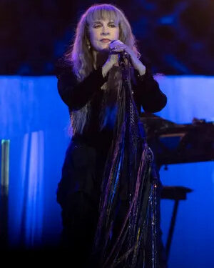 Stevie Nicks sends off Bonnaroo 2022 weekend in timeless form: ‘For the women!’
