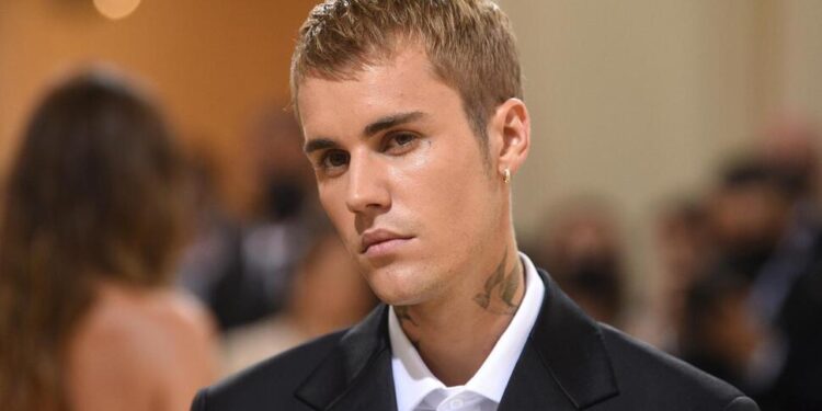 Justin Bieber Reveals Rare Disorder Behind Facial Paralysis