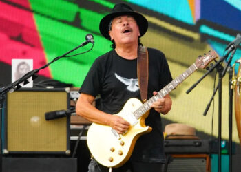 Carlos Santana ‘doing well’ after hospitalization for heat exhaustion, dehydration during show