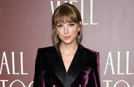 Kylie’s 17-Minute Flight Has Nothing on the 170 Trips Taylor Swift’s Private Jets Took This Year