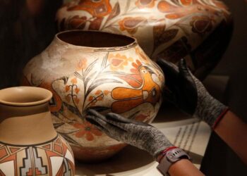 60 Curators, 1 Show: Native Americans Pick Favorite Pottery