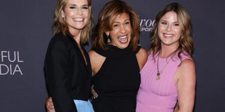 Show Gossip Says Savannah Guthrie, Jenna Bush Hager Supposedly Forcing Hoda Kotb Out For MSNBC Replacement